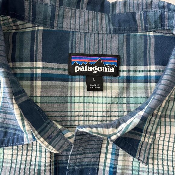 Patagonia Blue Plaid Short Sleeve Button-Up Worn Wear Shirt Men’s Large - Picture 3 of 5